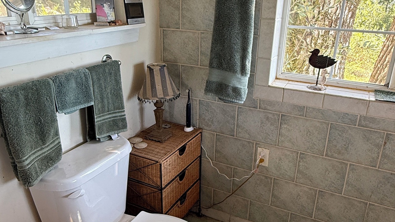 Photo of Bathroom in Redway