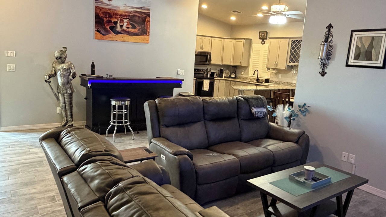 Photo of Livingroom in Sunridge Estates