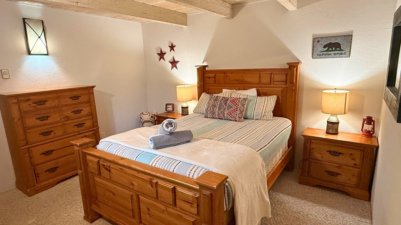 Photo of Bedroom in Groveland