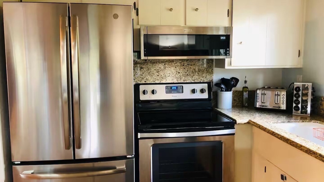 Photo of Kitchen in Groveland