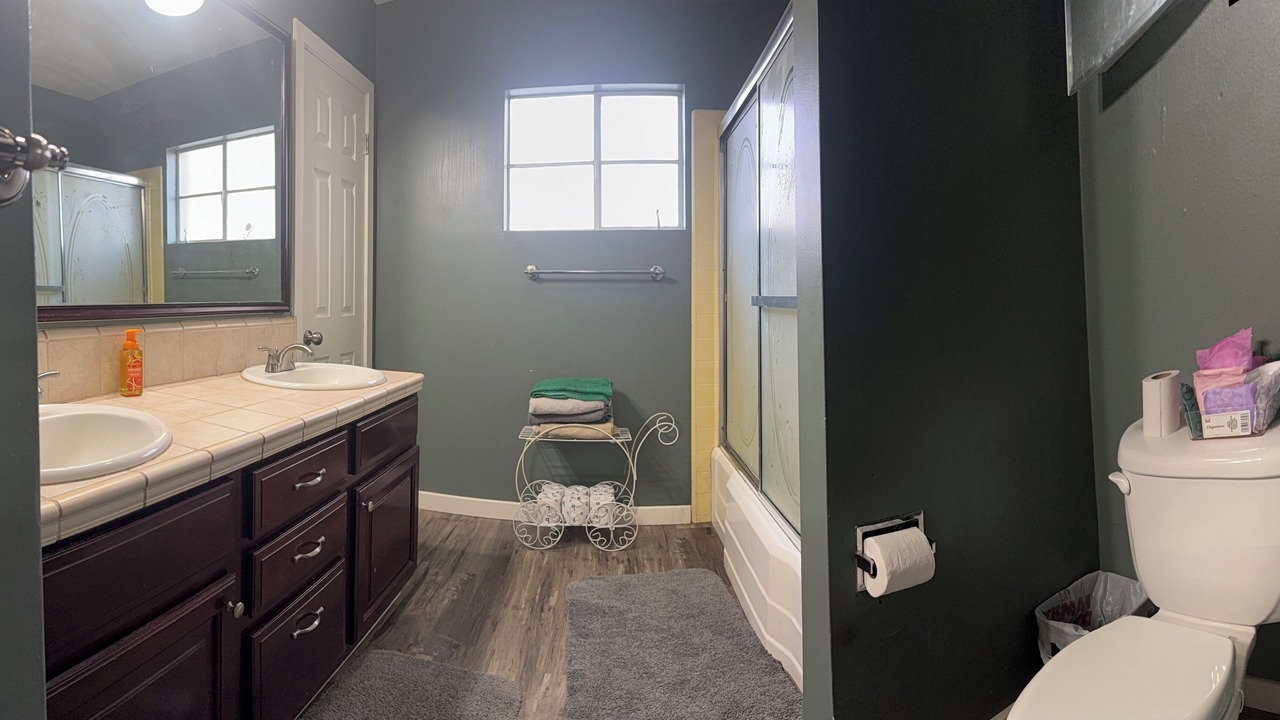 Photo of Bathroom in Bishop