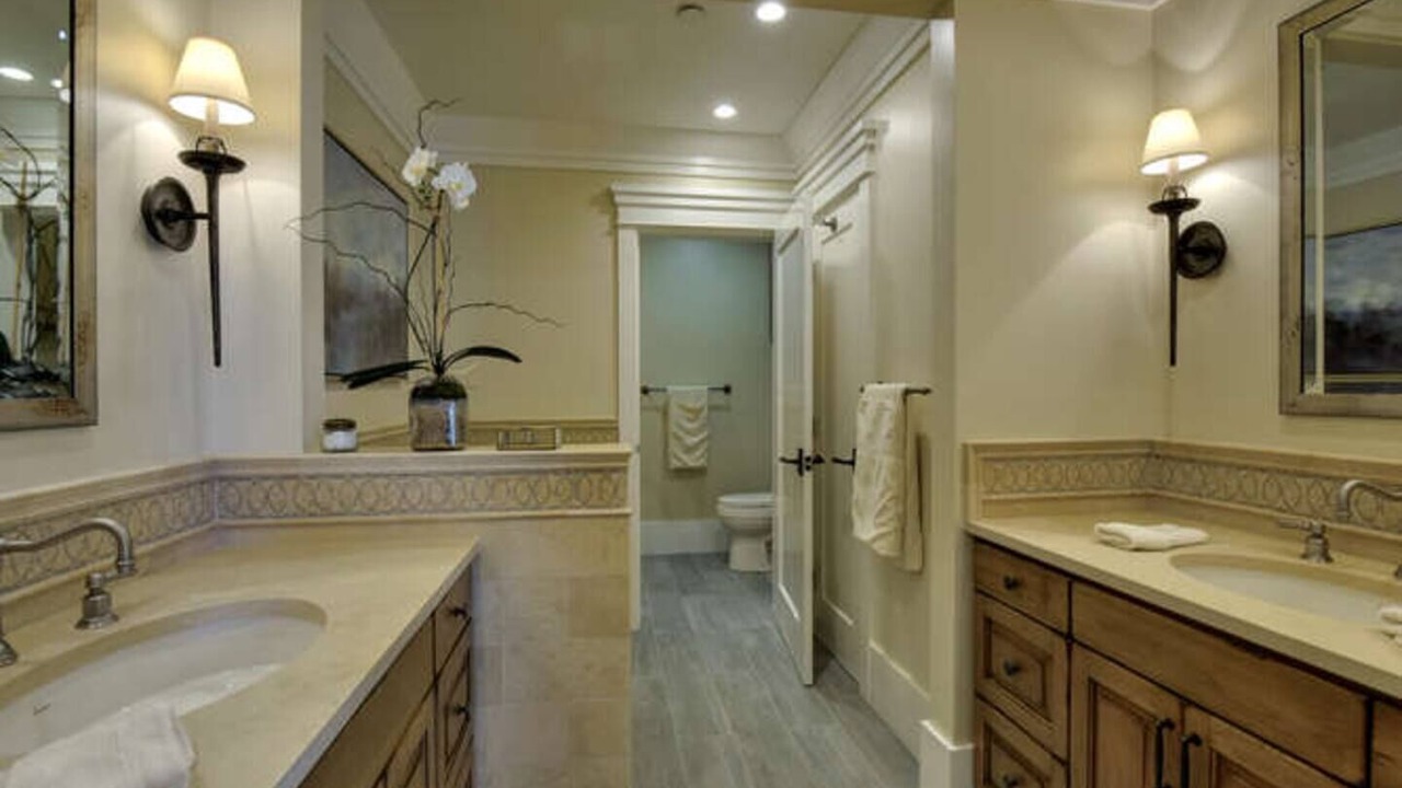 Photo of Bathroom in The Villas