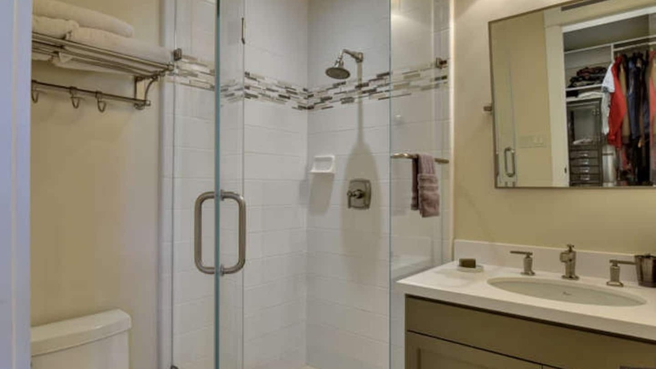 Photo of Bathroom in The Villas