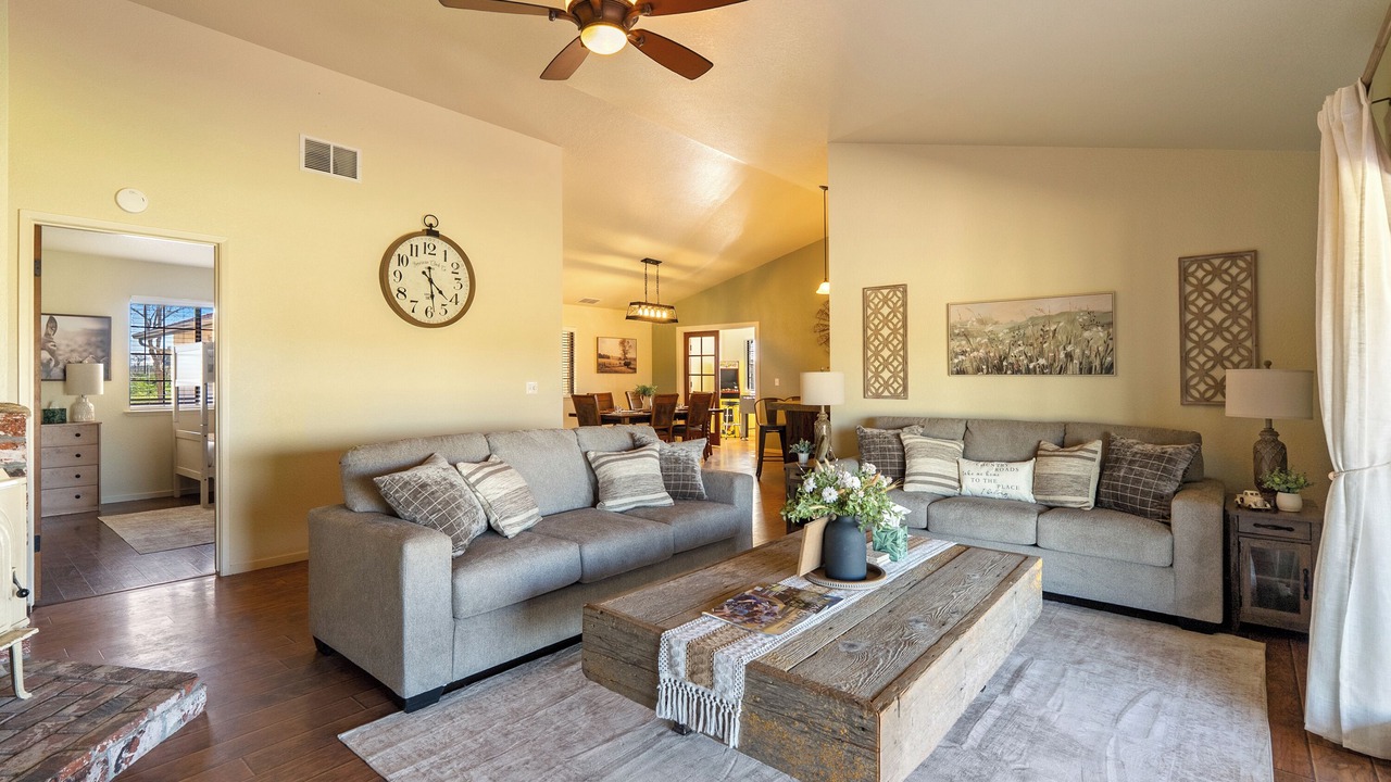 Photo of Livingroom in Paso Robles
