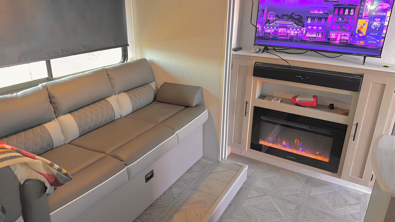 Photo of Livingroom in Reedley
