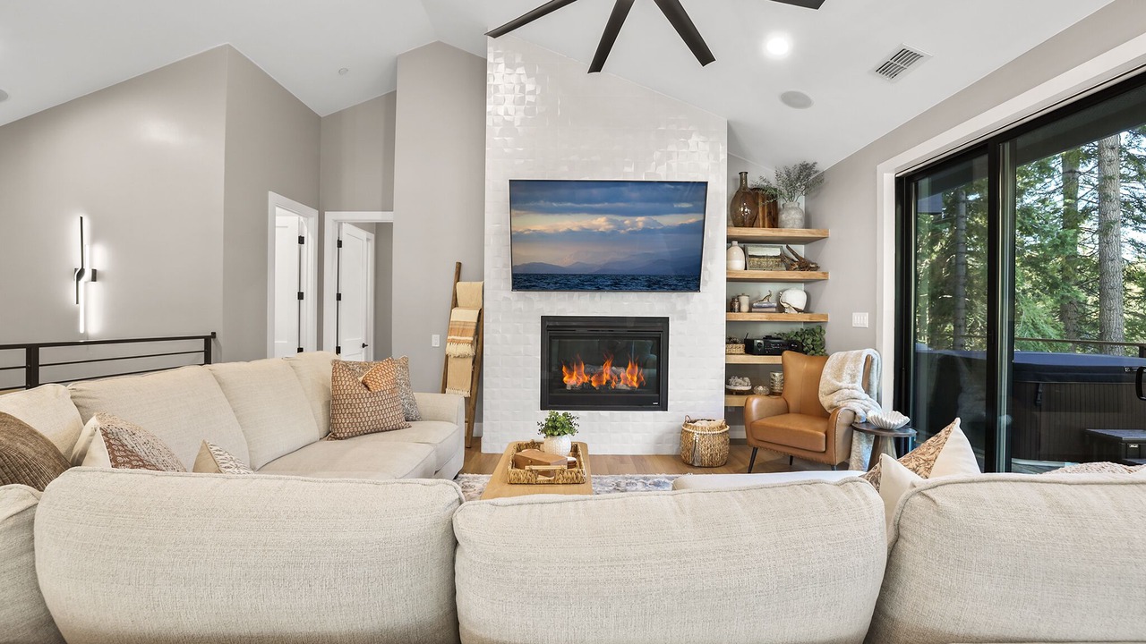 Photo of Livingroom in Tahoe Paradise