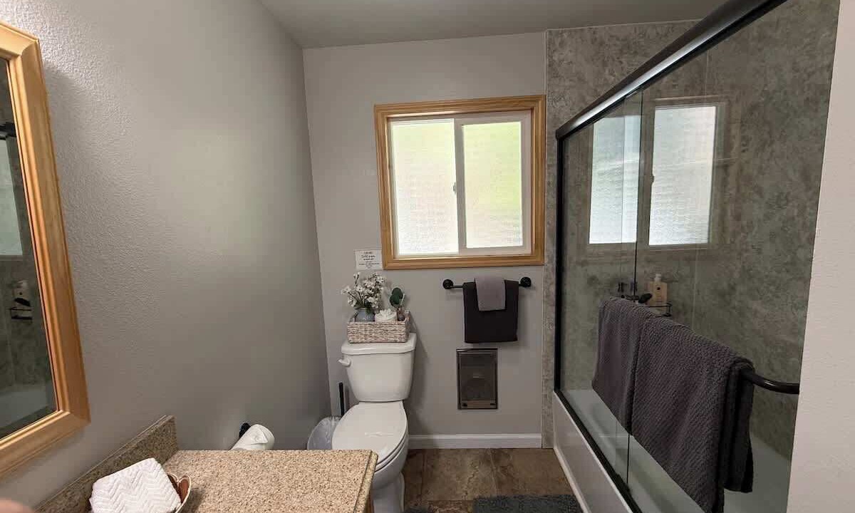 Photo of Bathroom in Sierra Cedars