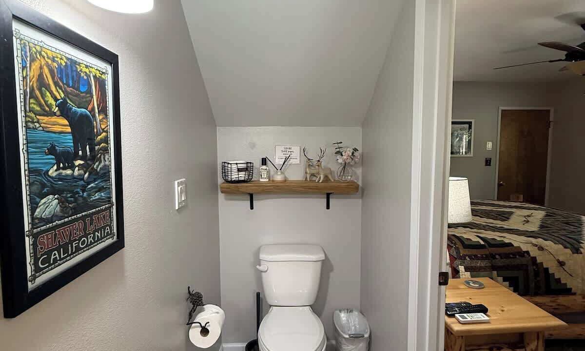 Photo of Bathroom in Sierra Cedars