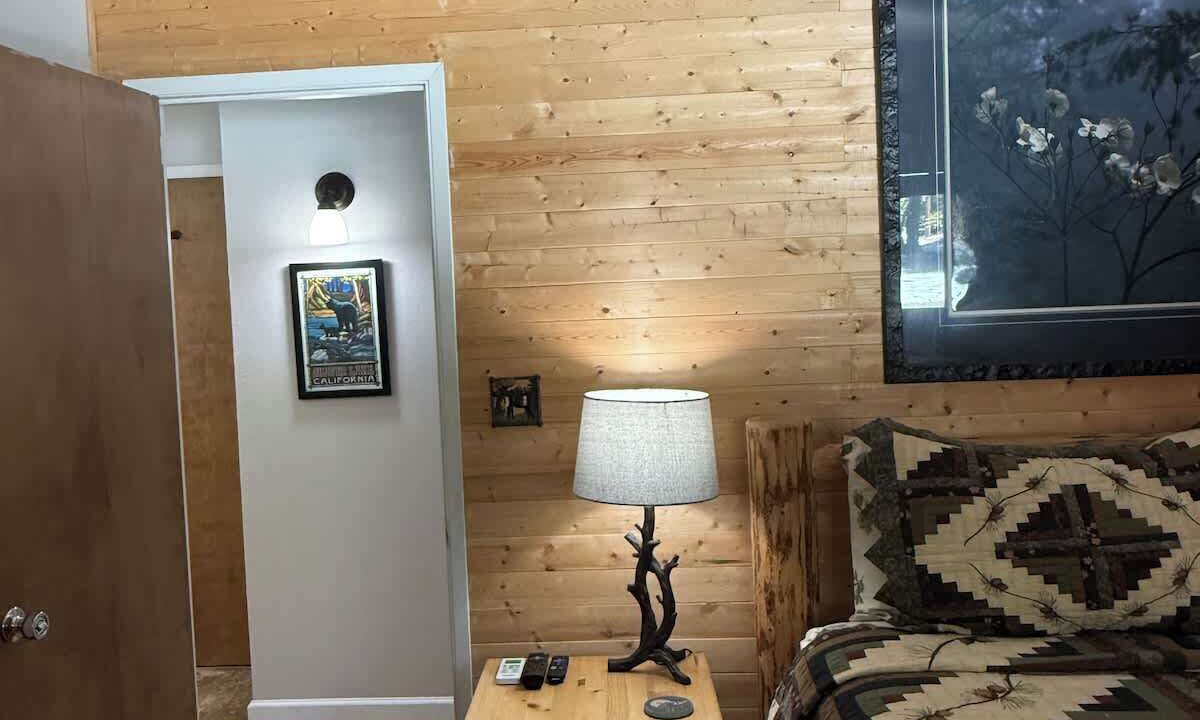 Photo of Bedroom in Sierra Cedars