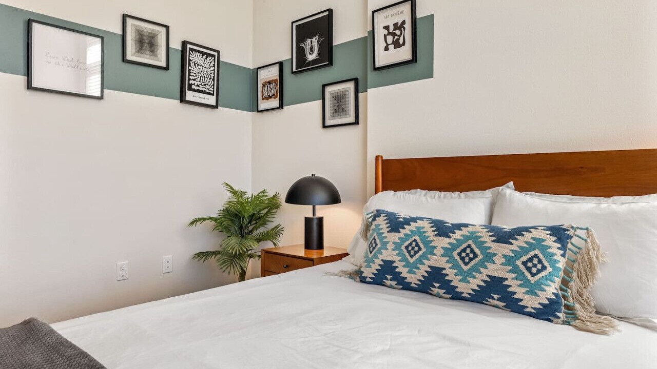 Photo of Bedroom in Costa Mesa