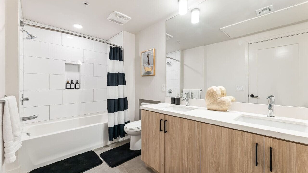Photo of Bathroom in Santa Ana Heights