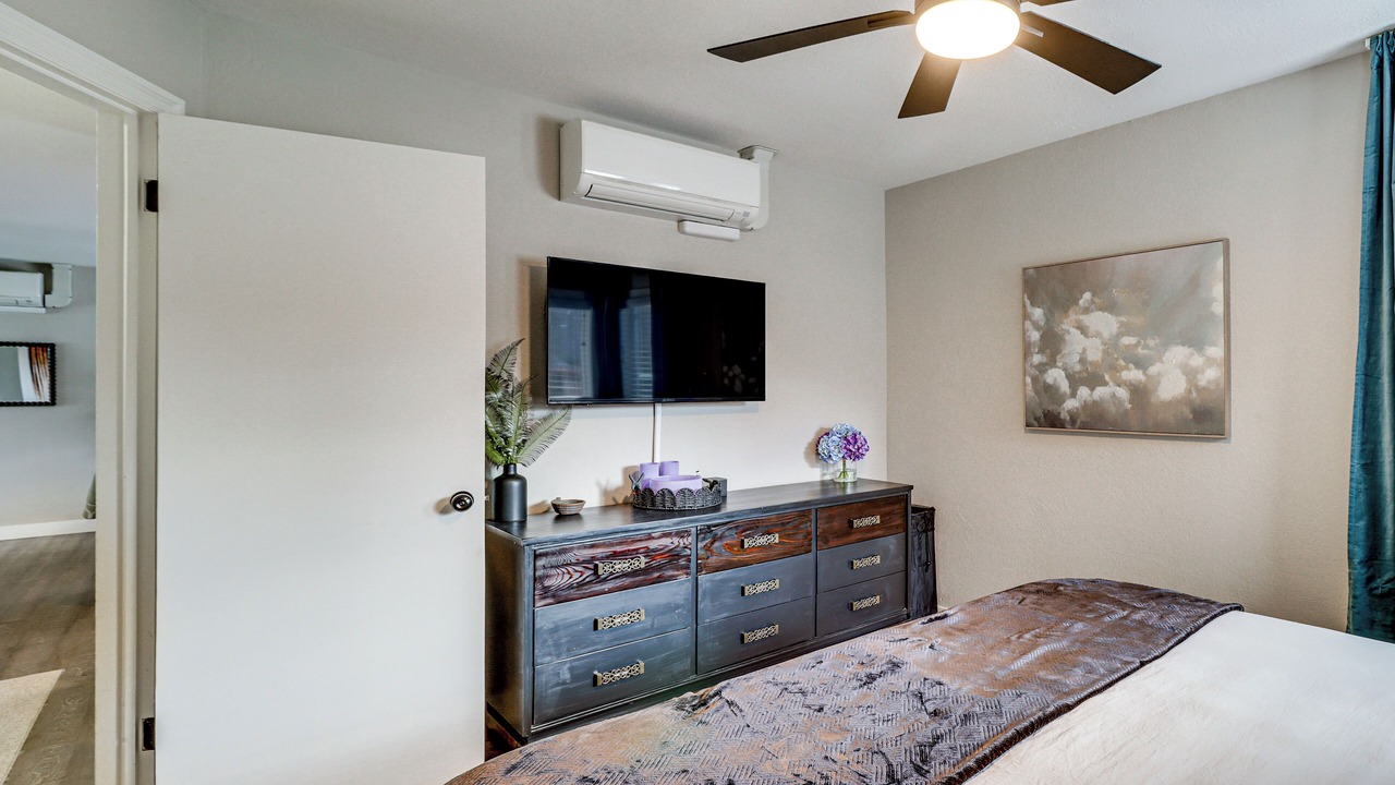 Photo of Bedroom in Reno/Tahoe Airport