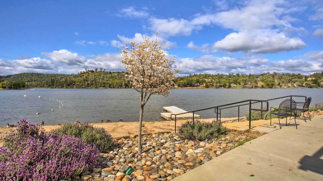 Photo of Outdoor in Groveland