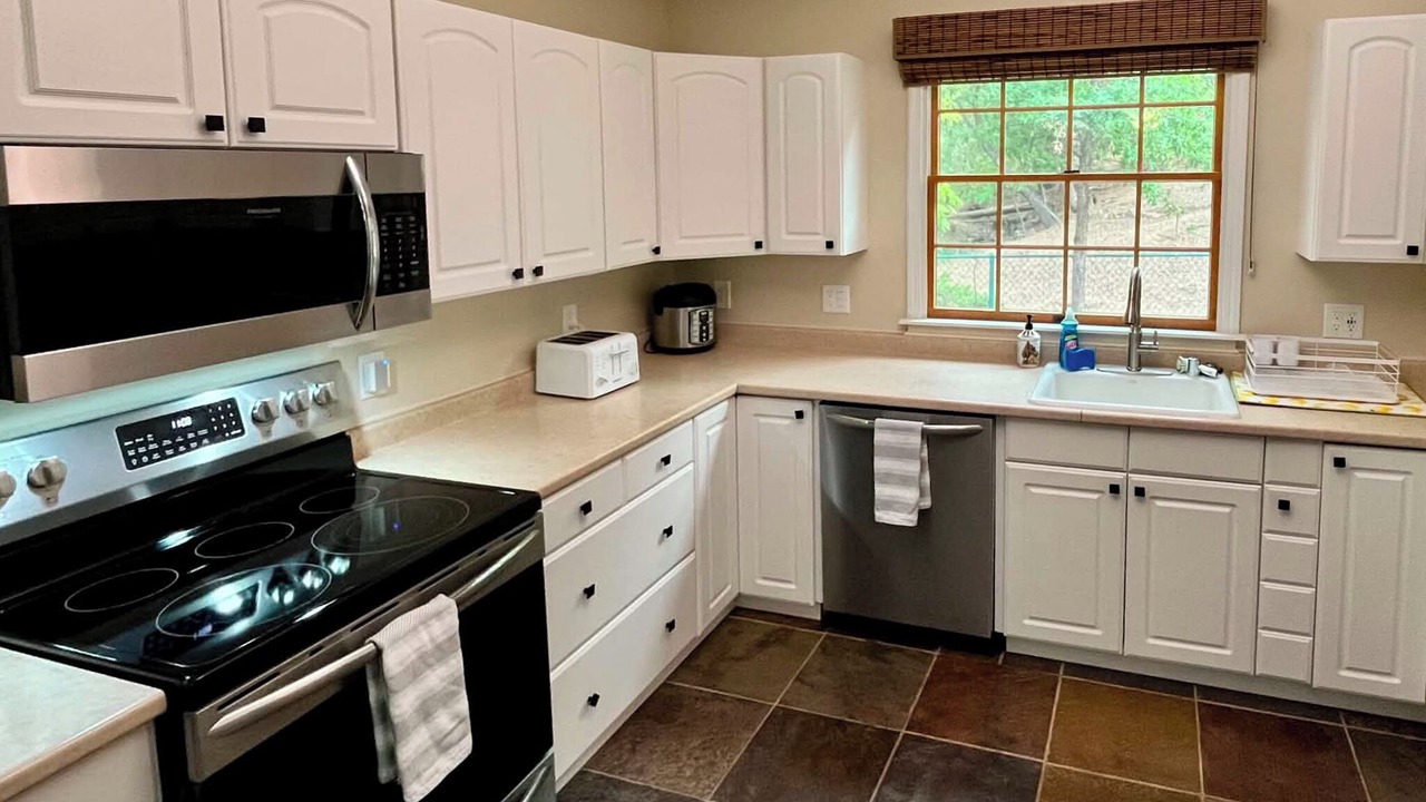Photo of Kitchen in Groveland