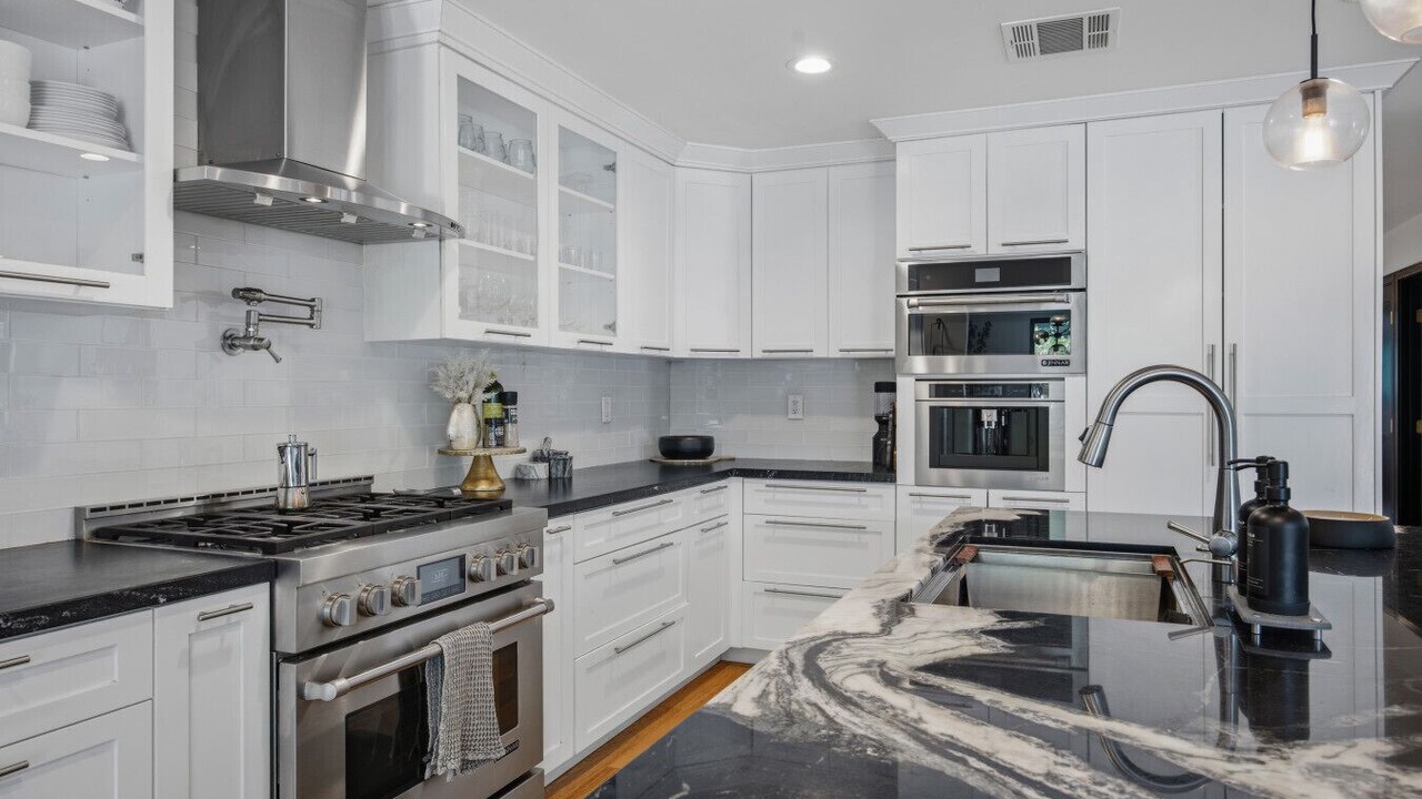 Photo of Kitchen in North Hills West
