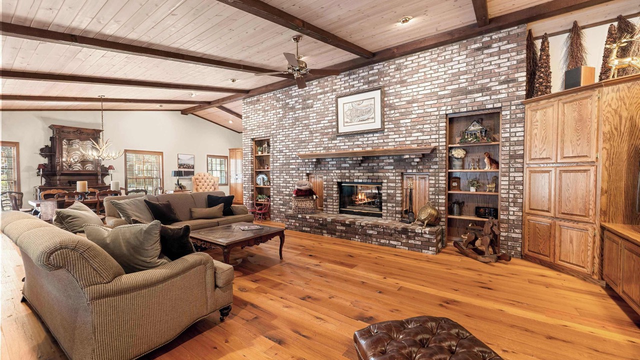 Photo of Livingroom in Big Bear Lake