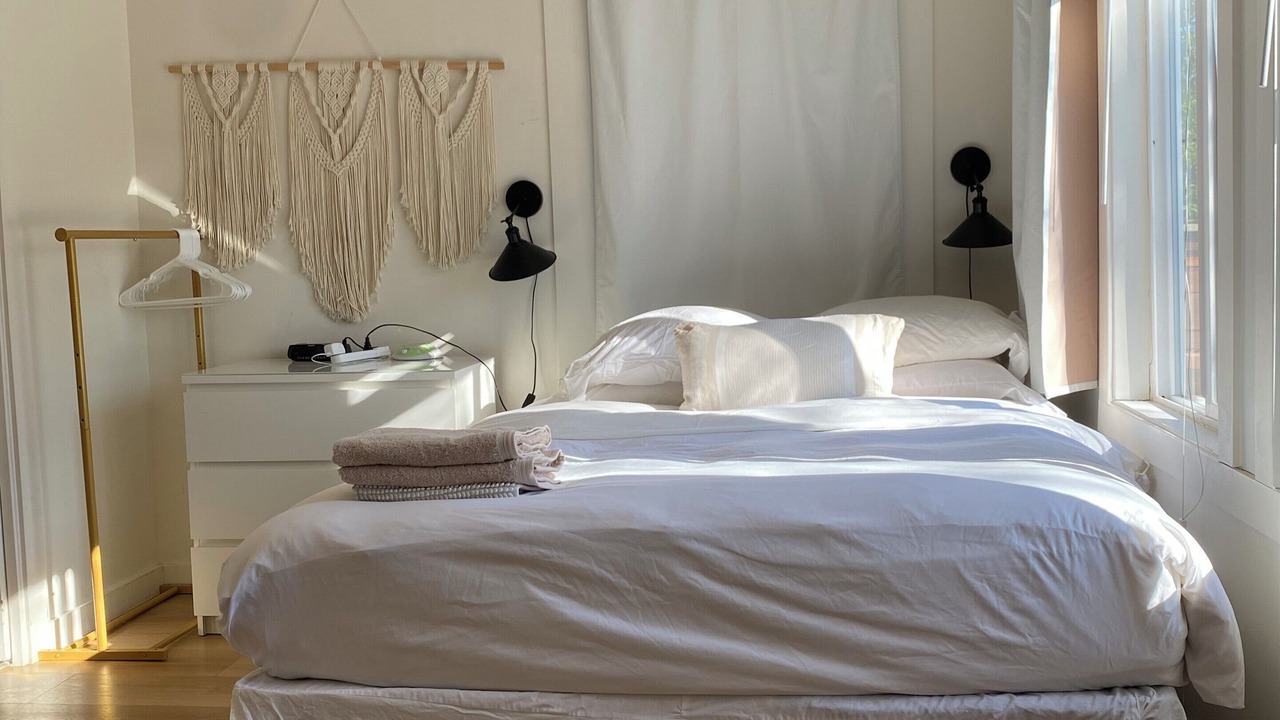 Photo of Bedroom in Longfellow