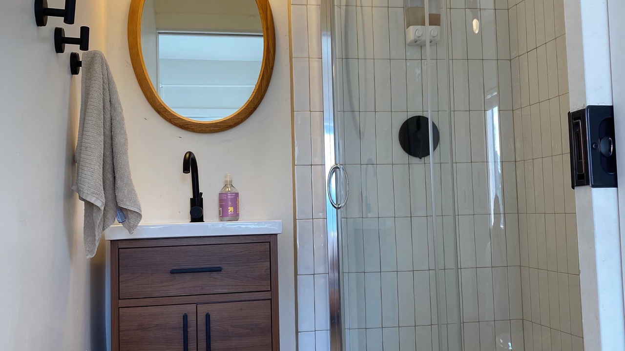 Photo of Bathroom in Longfellow