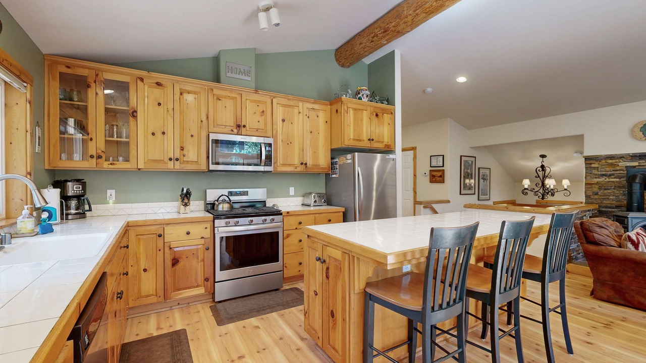 Photo of Kitchen in Tahoma