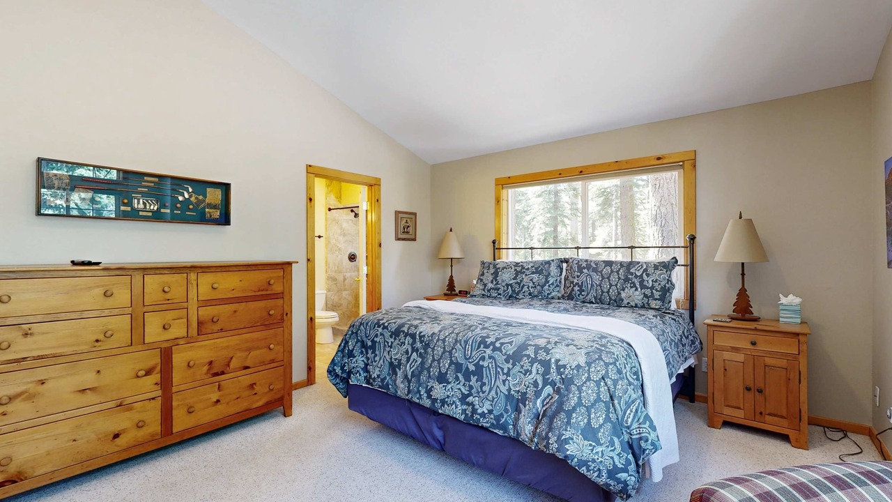 Photo of Bedroom in Tahoma