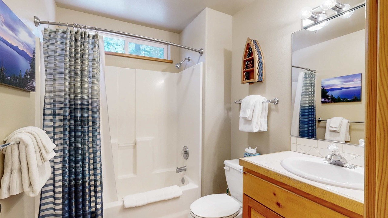 Photo of Bathroom in Tahoma
