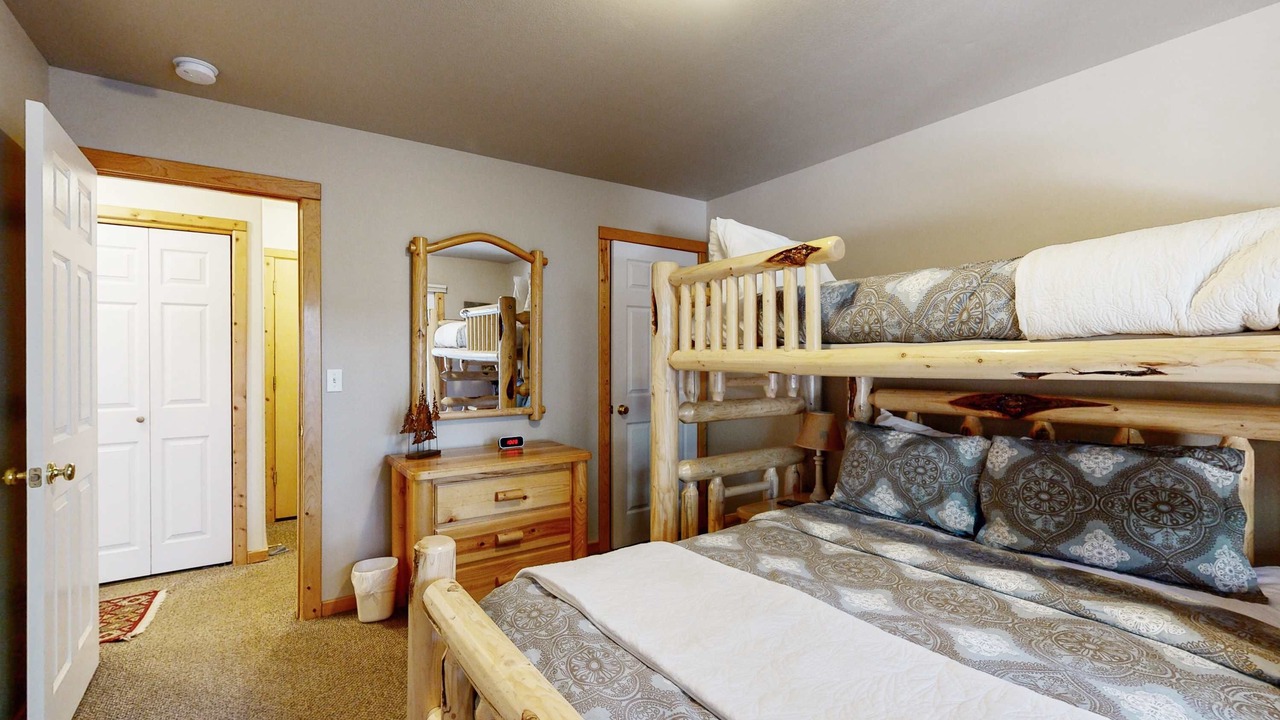Photo of Bedroom in Tahoma
