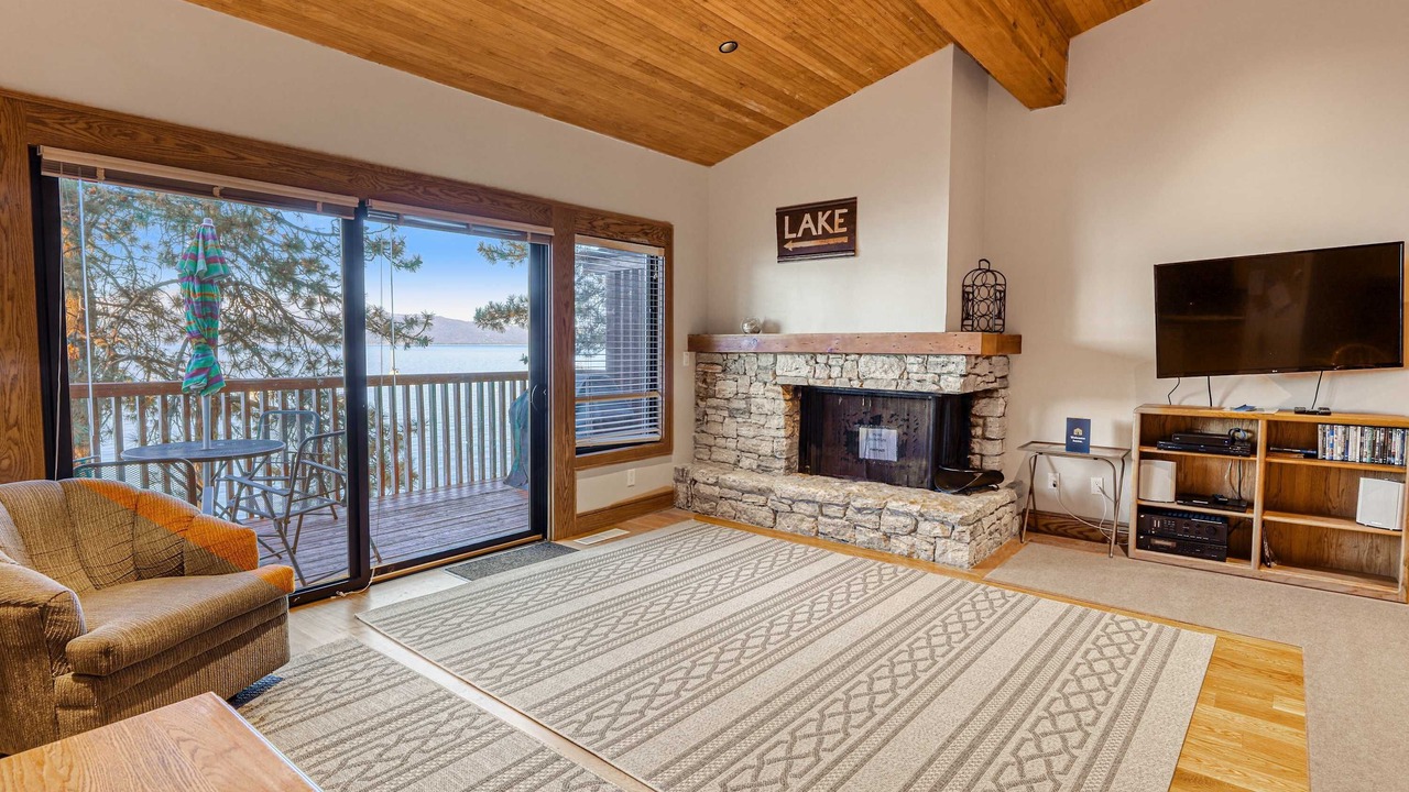 Photo of Livingroom in Zephyr Cove