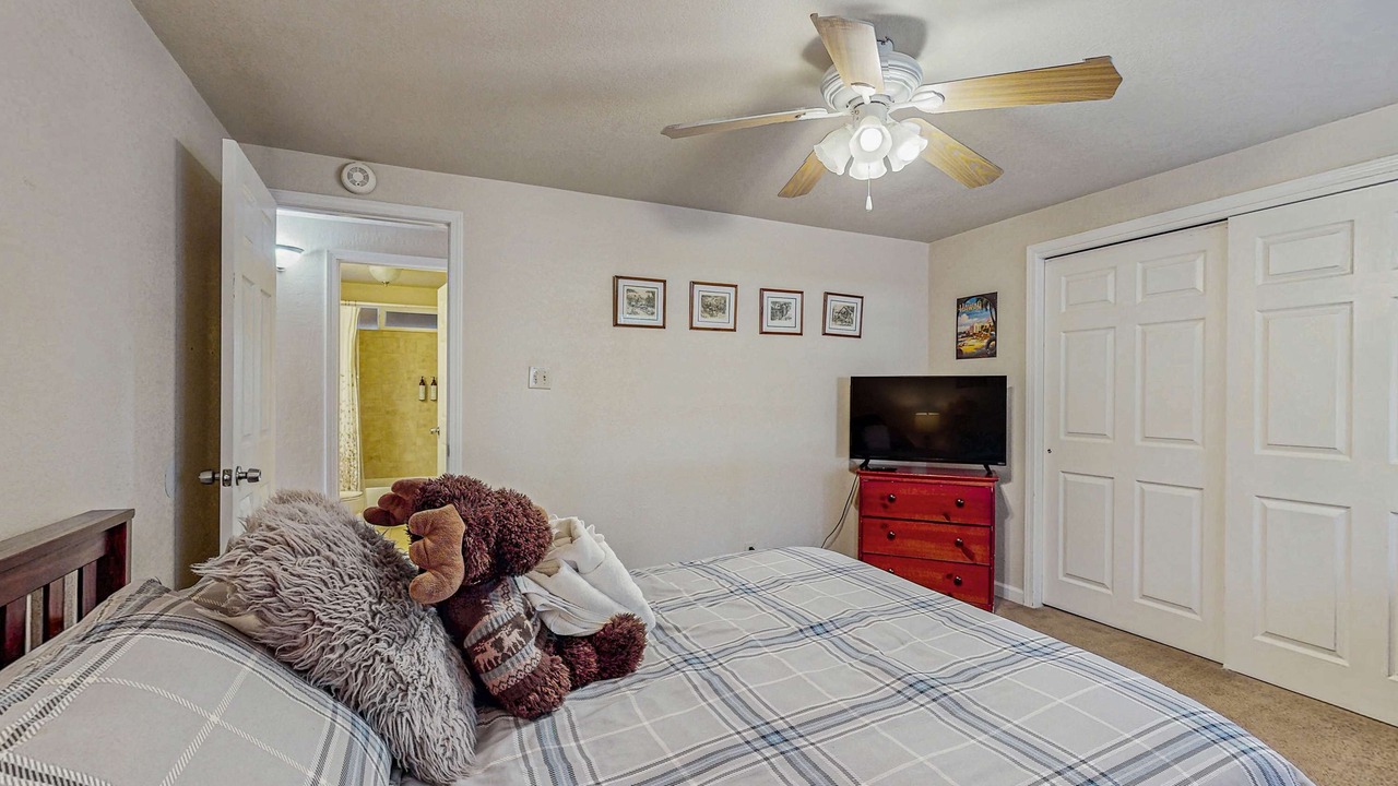 Photo of Bedroom in Pioneer Trail