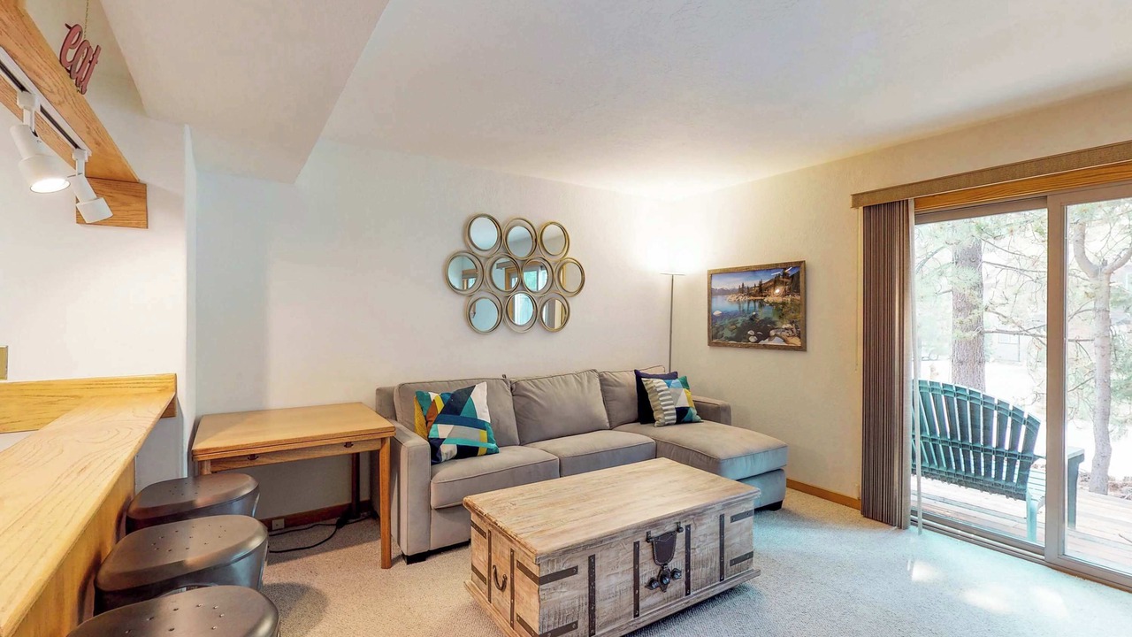 Photo of Livingroom in Lake Forest