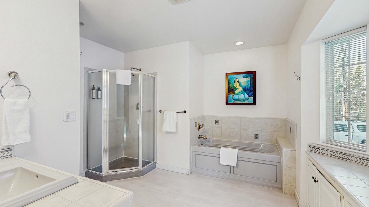 Photo of Bathroom in Country Club Estates