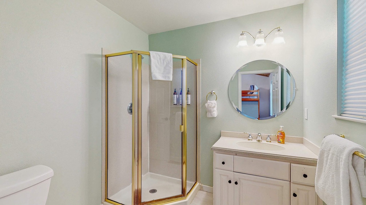 Photo of Bathroom in Country Club Estates
