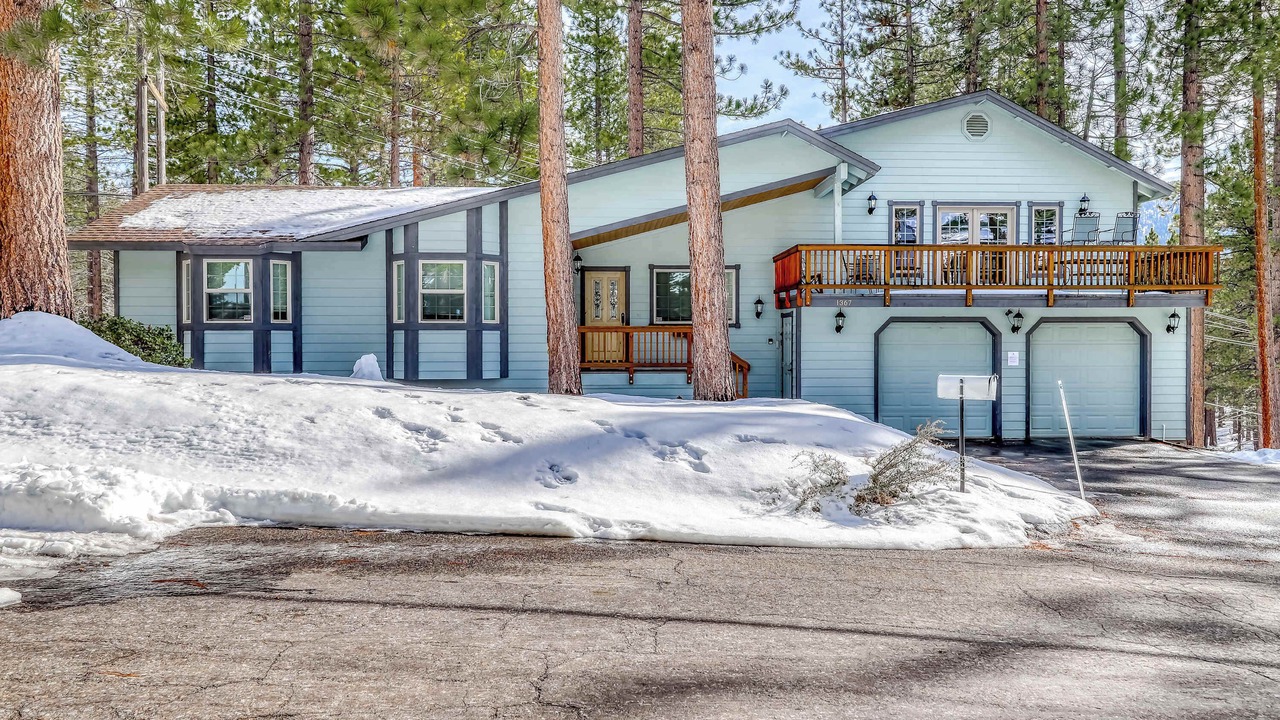 Photo of Outdoor in Country Club Estates