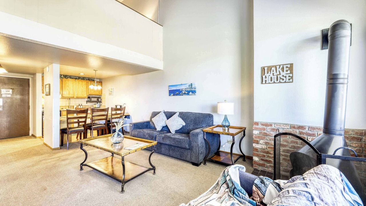 Photo of Livingroom in South Lake Tahoe