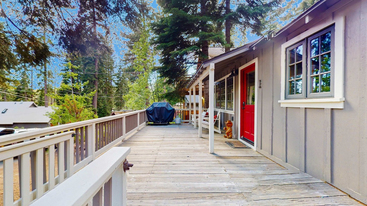 Photo of Patio Balcony in Carnelian Bay