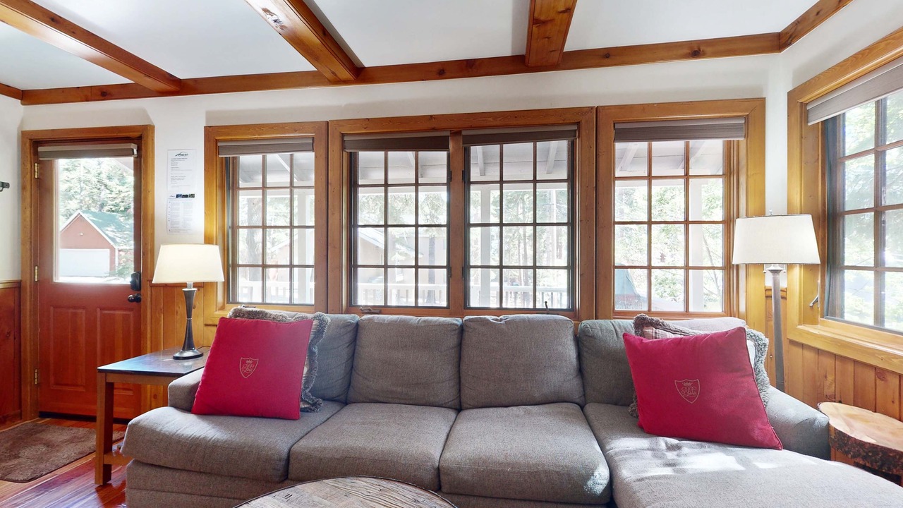 Photo of Livingroom in Carnelian Bay