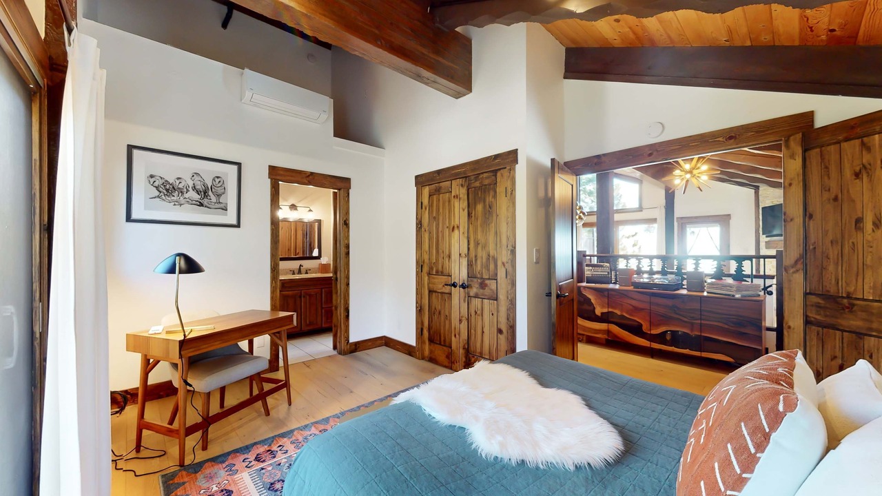 Photo of Bedroom in Tahoe Village