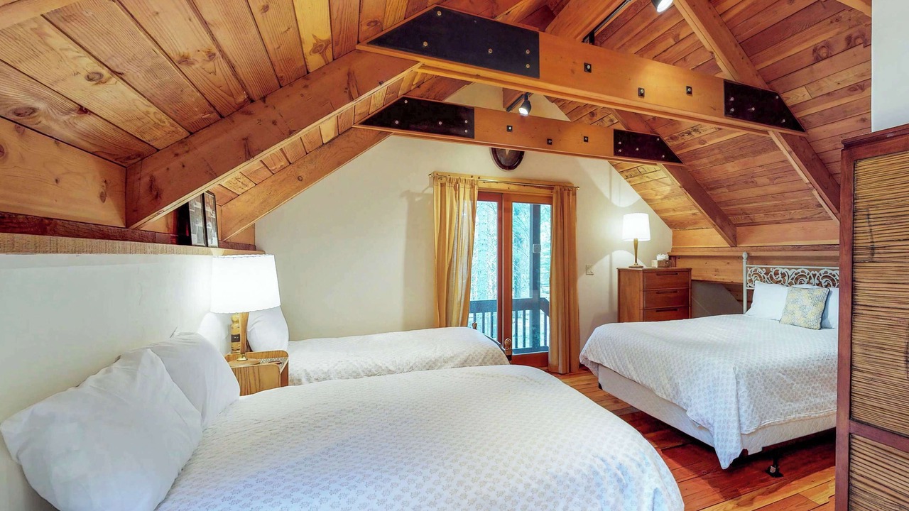 Photo of Bedroom in Tahoma