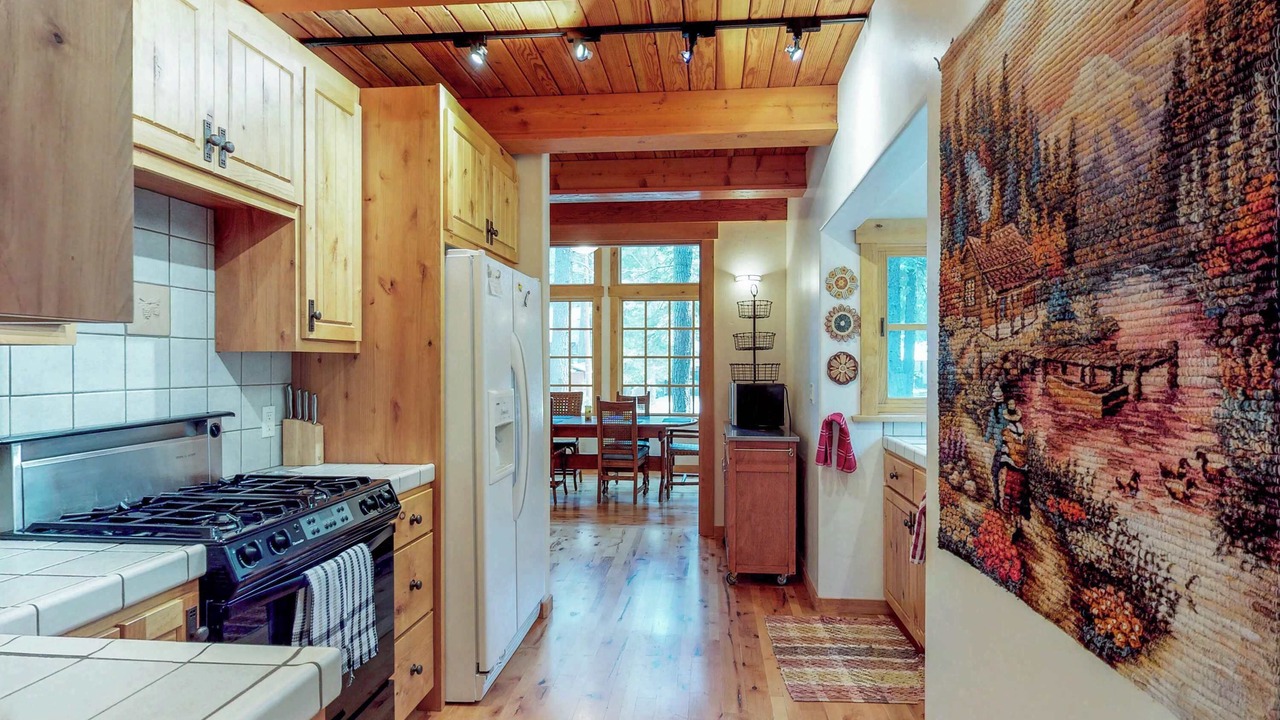 Photo of Kitchen in Tahoma