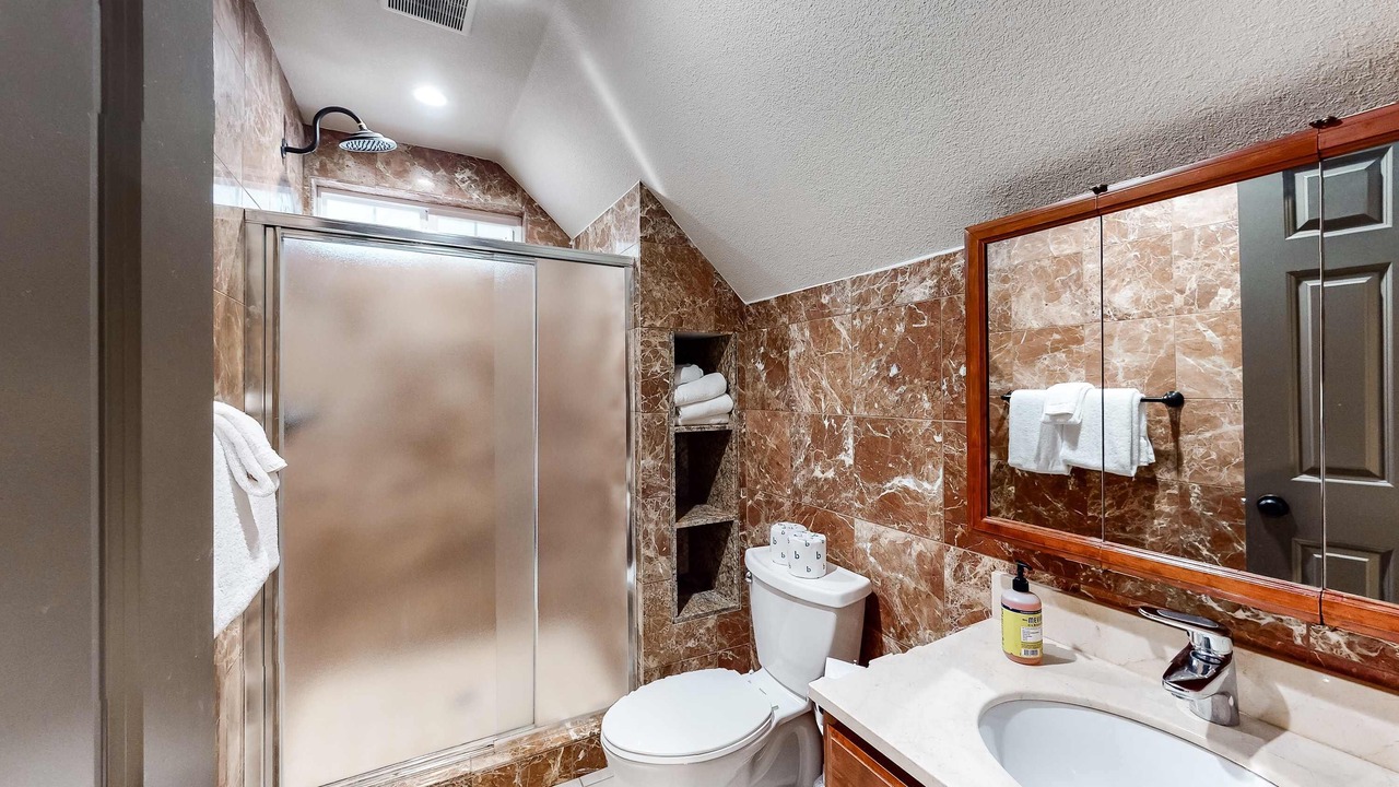 Photo of Bathroom in Pioneer Trail