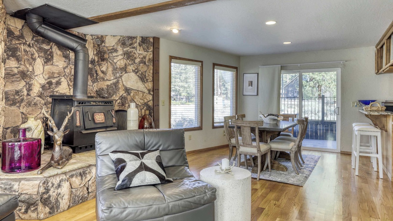 Photo of Livingroom in South Lake Tahoe