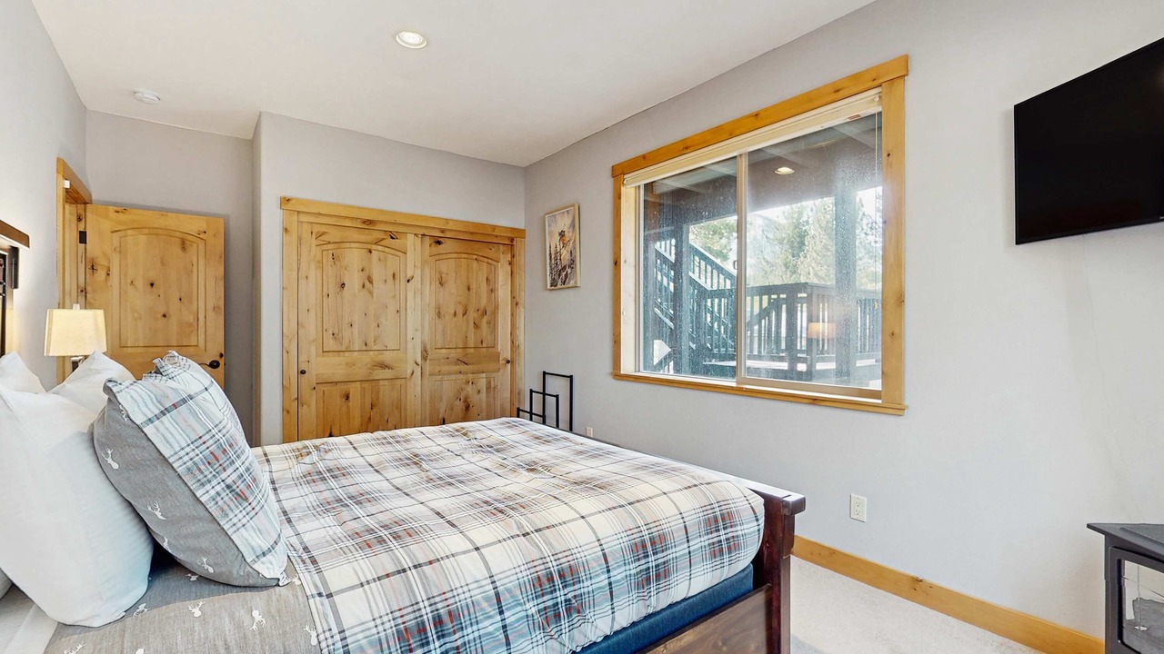 Photo of Bedroom in Tahoe Paradise