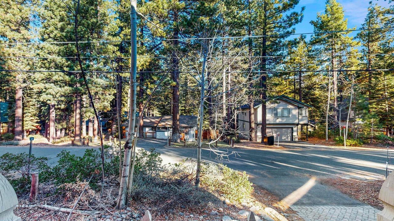 Photo of Outdoor in Pioneer Trail