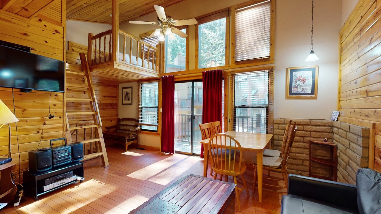 Photo of Livingroom in South Lake Tahoe