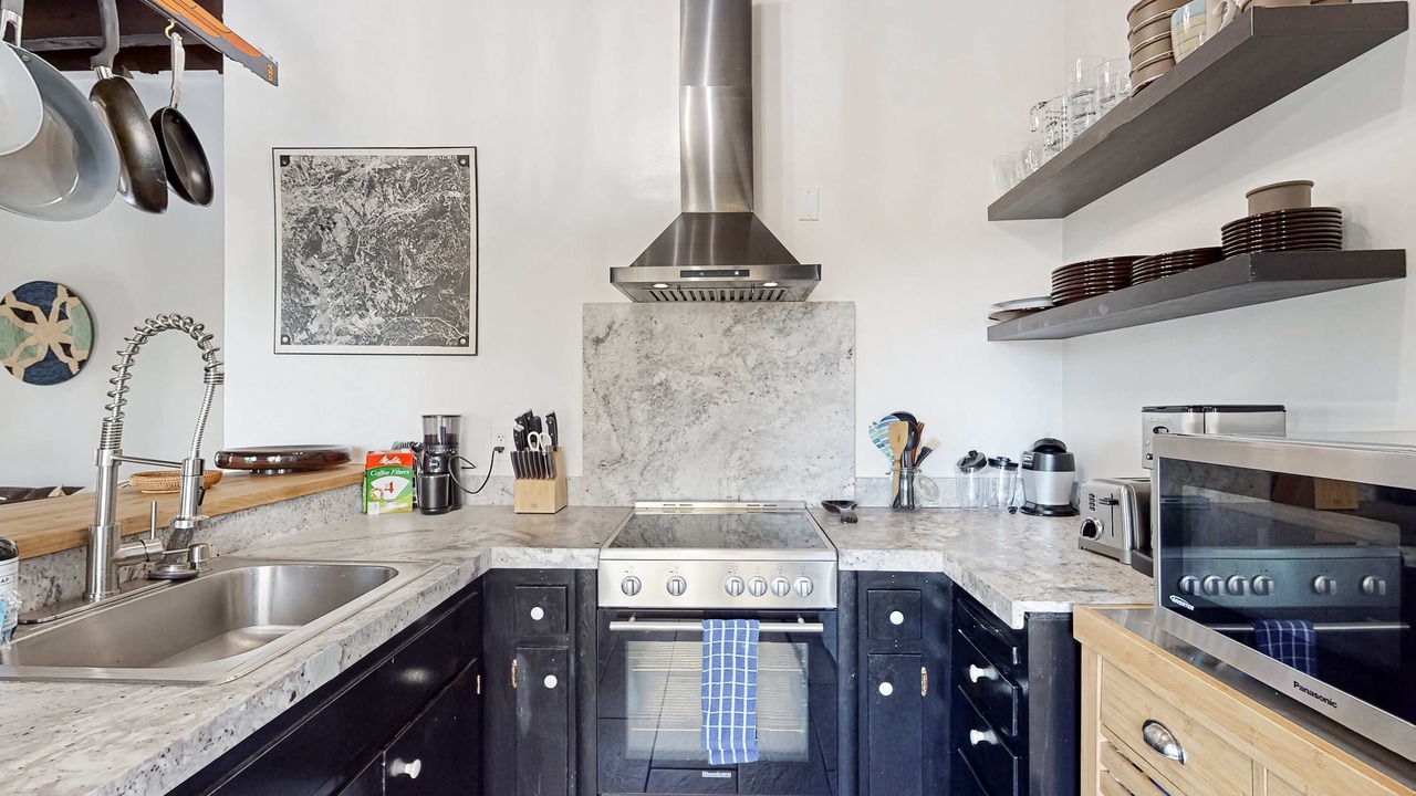 Photo of Kitchen in Alpine Meadows