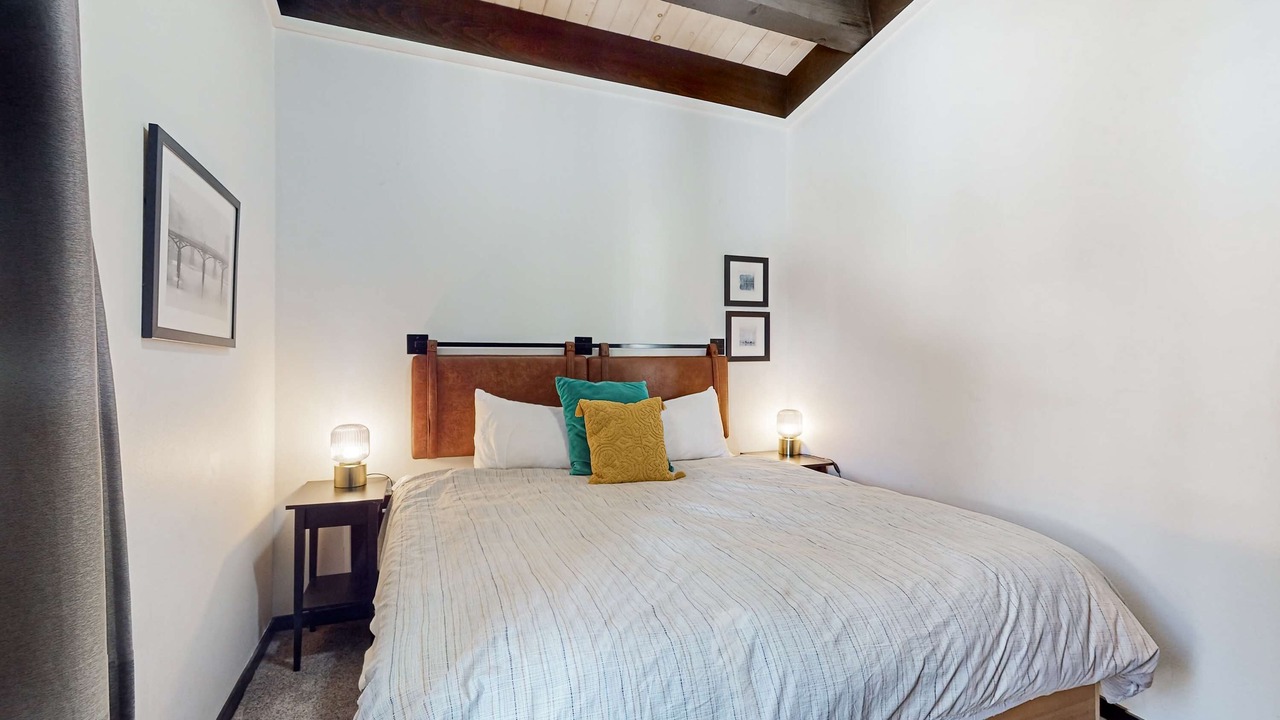 Photo of Bedroom in Alpine Meadows