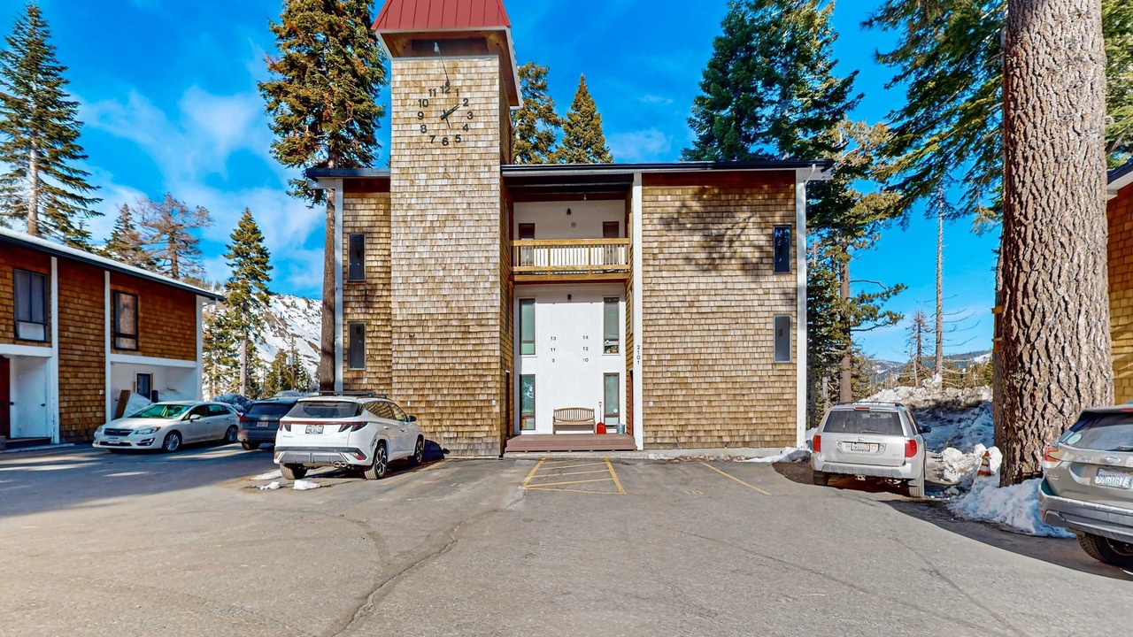 Photo of Outdoor in Alpine Meadows