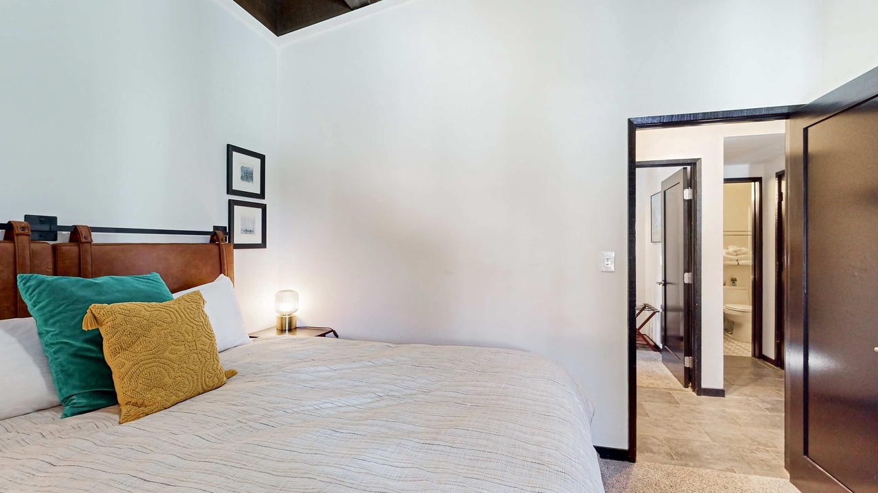 Photo of Bedroom in Alpine Meadows