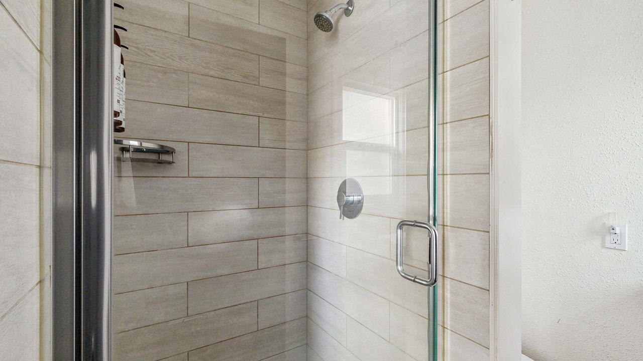 Photo of Bathroom in Lakeside Park