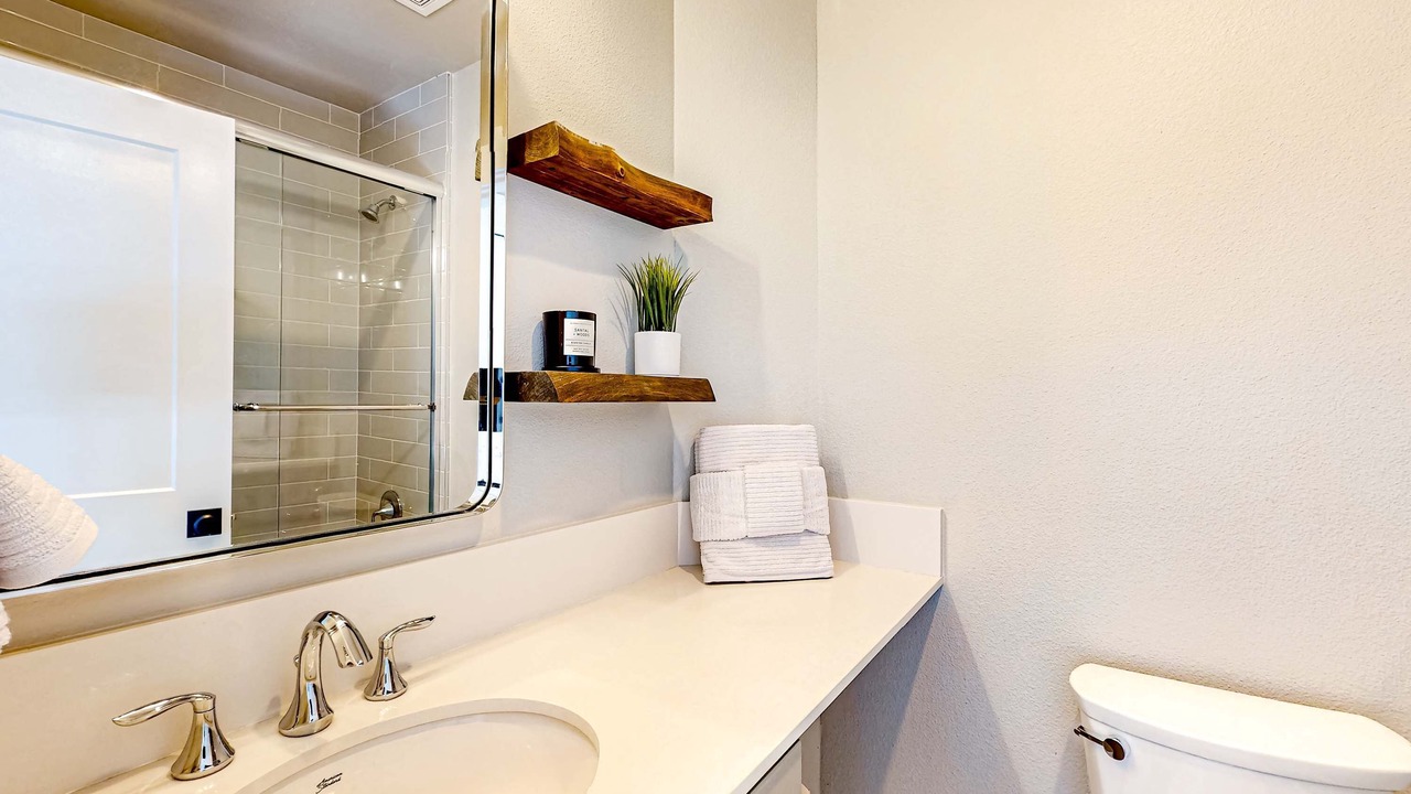 Photo of Bathroom in Lincoln Park