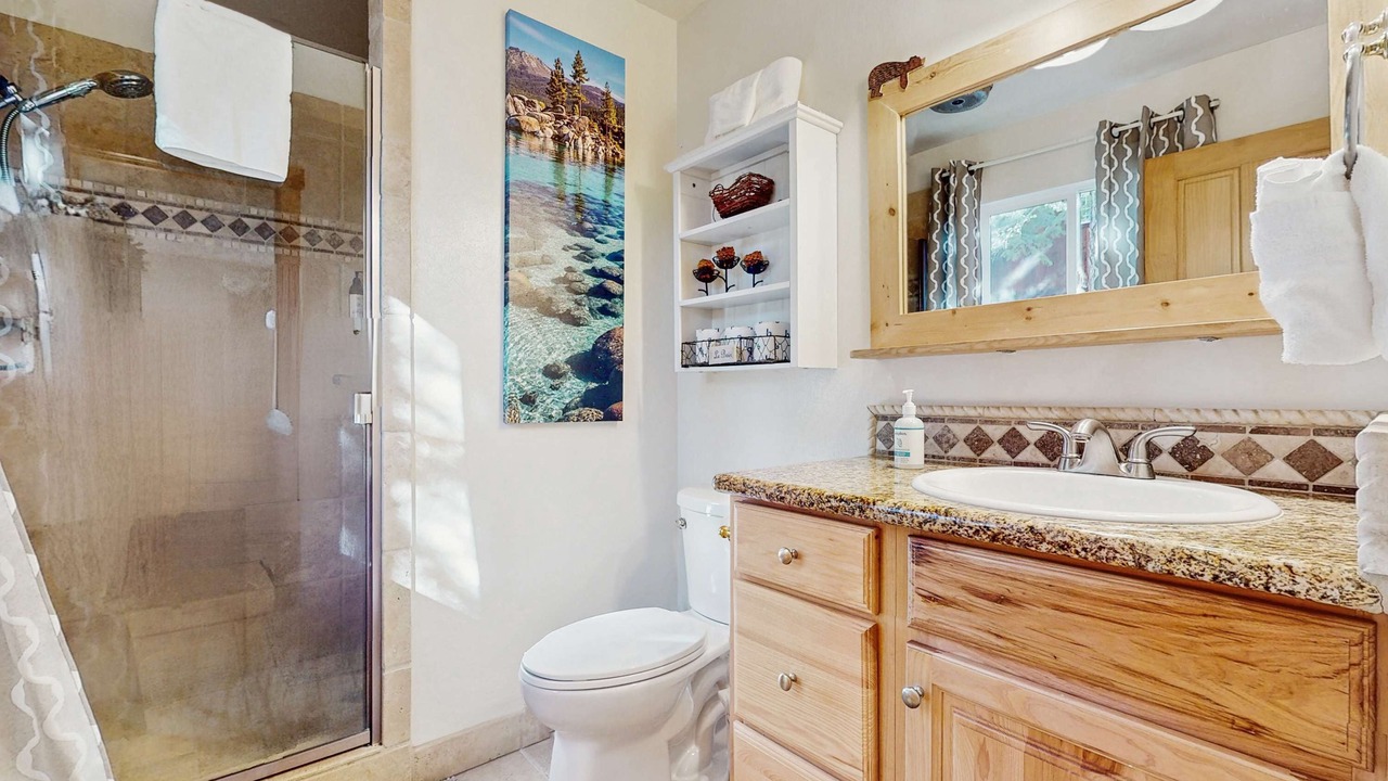 Photo of Bathroom in Country Club Estates